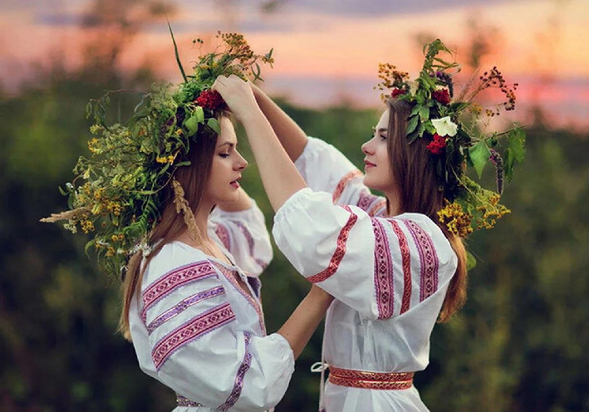 Святкування Івана Купала у Львові - комфортний відпочинок поруч із головними подіями міста.